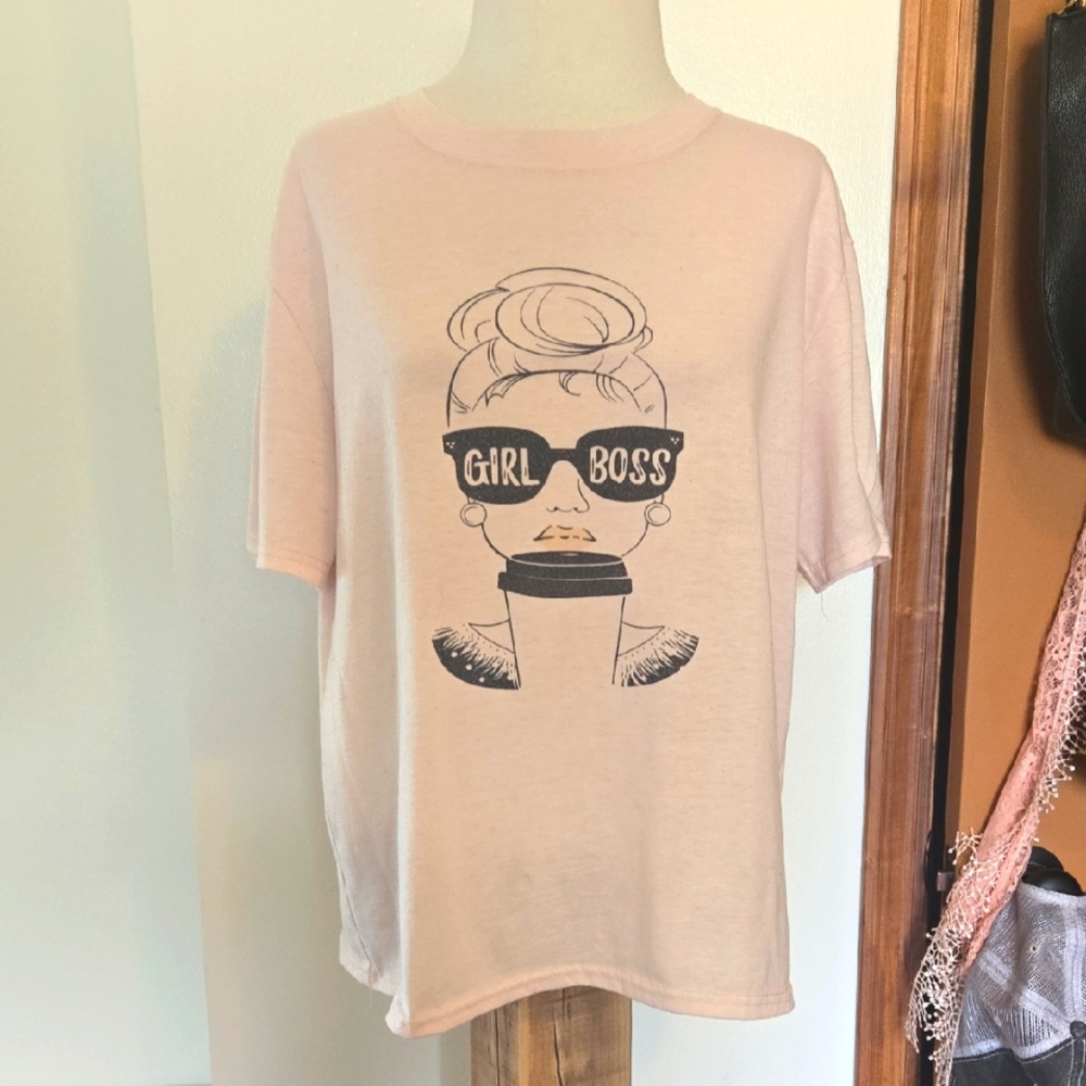 Pink "GIRL BOSS" Tshirt